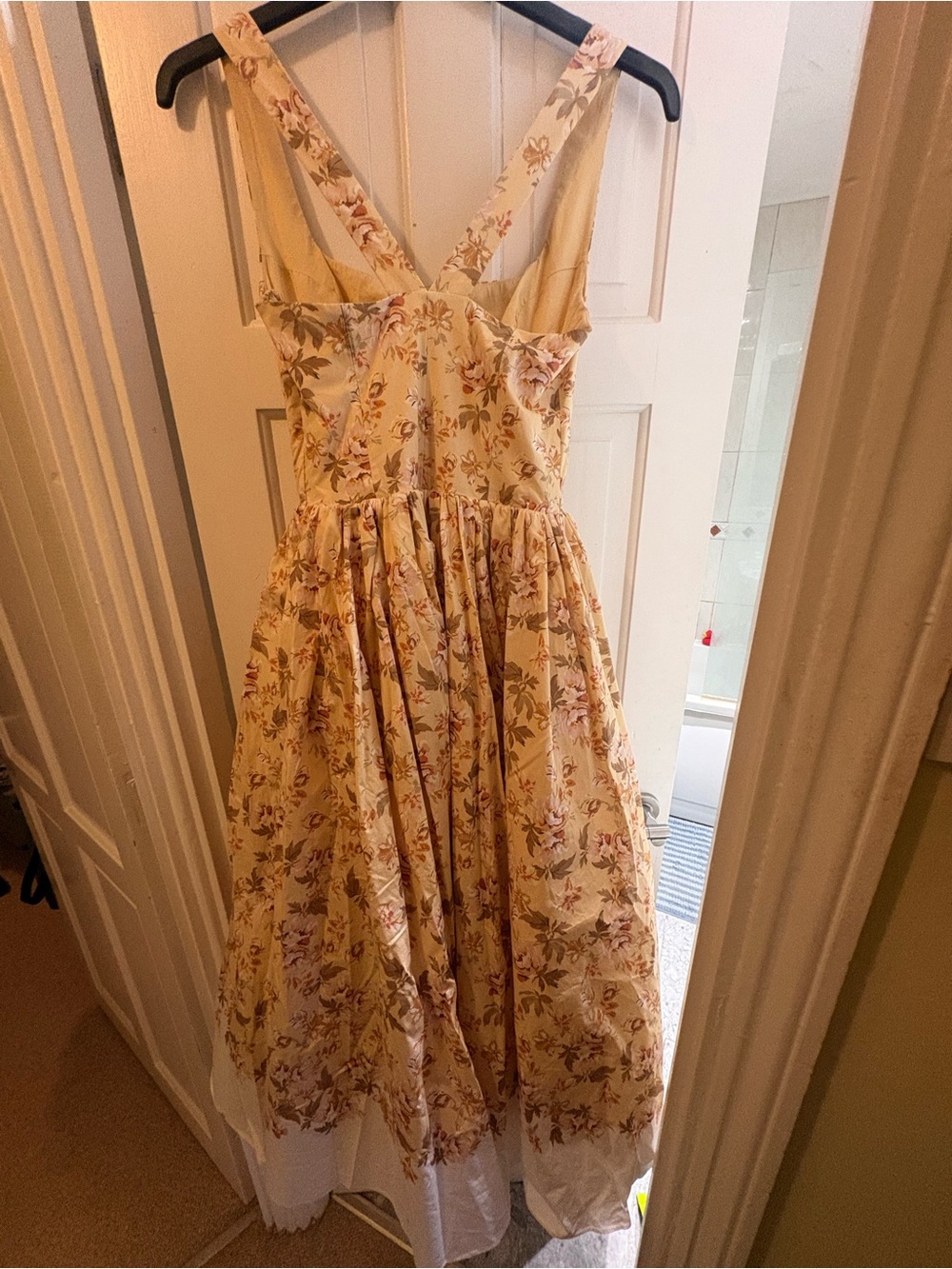 House of CB Yellow Floral Maxi Dress - Picture 3 of 7